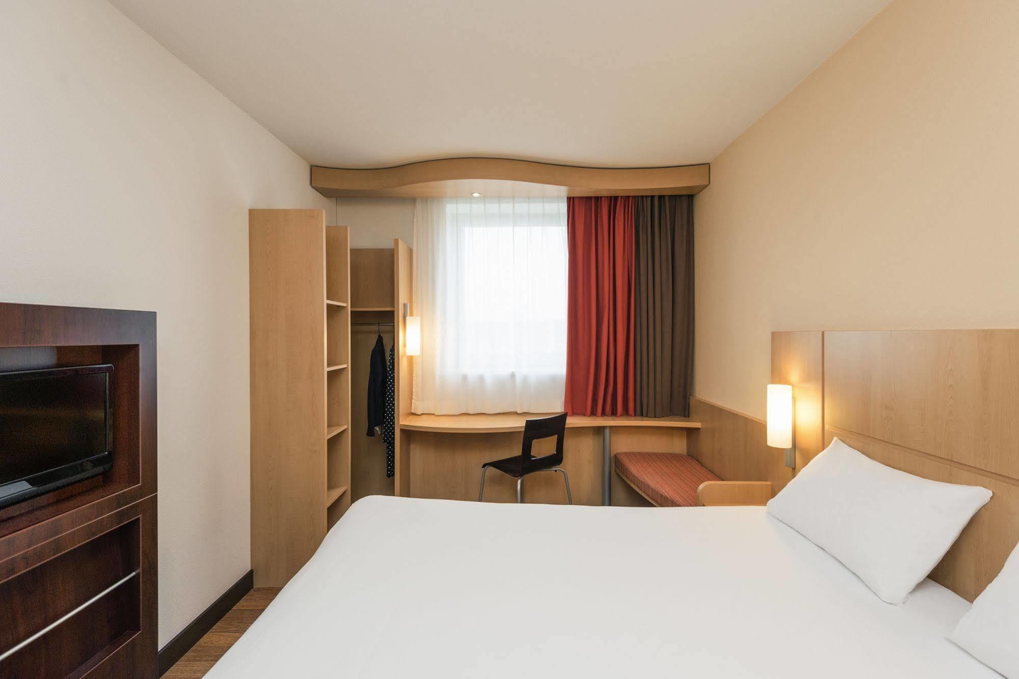 Hotel Ibis Esch Belval Zewnętrze zdjęcie